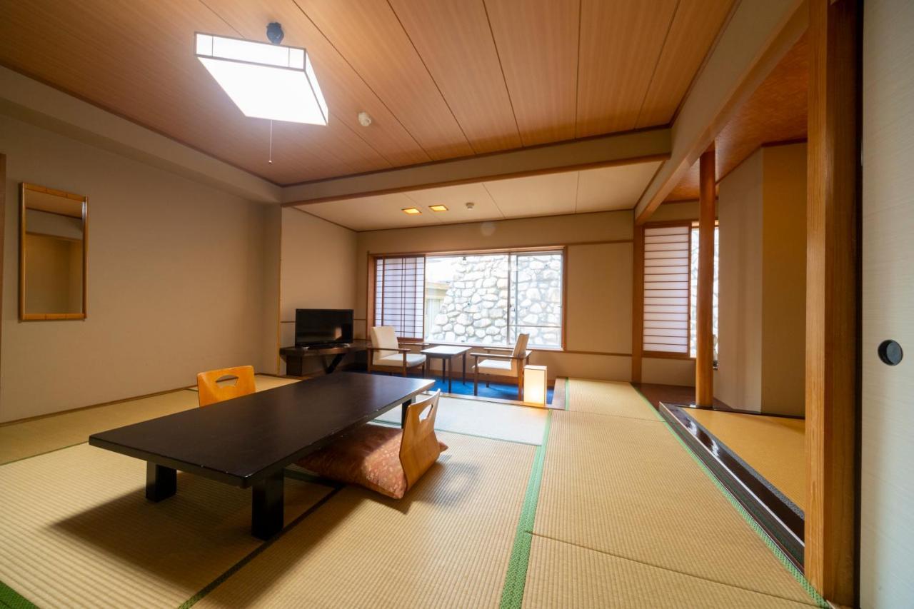 Hotel Miya Rikyu Хацукаити Экстерьер фото